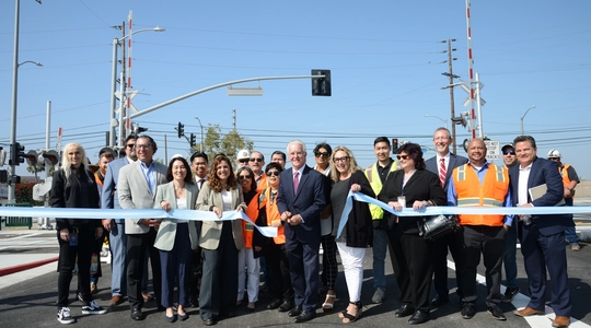 Council President Krekorian and Community members cut ribbon on new intersection